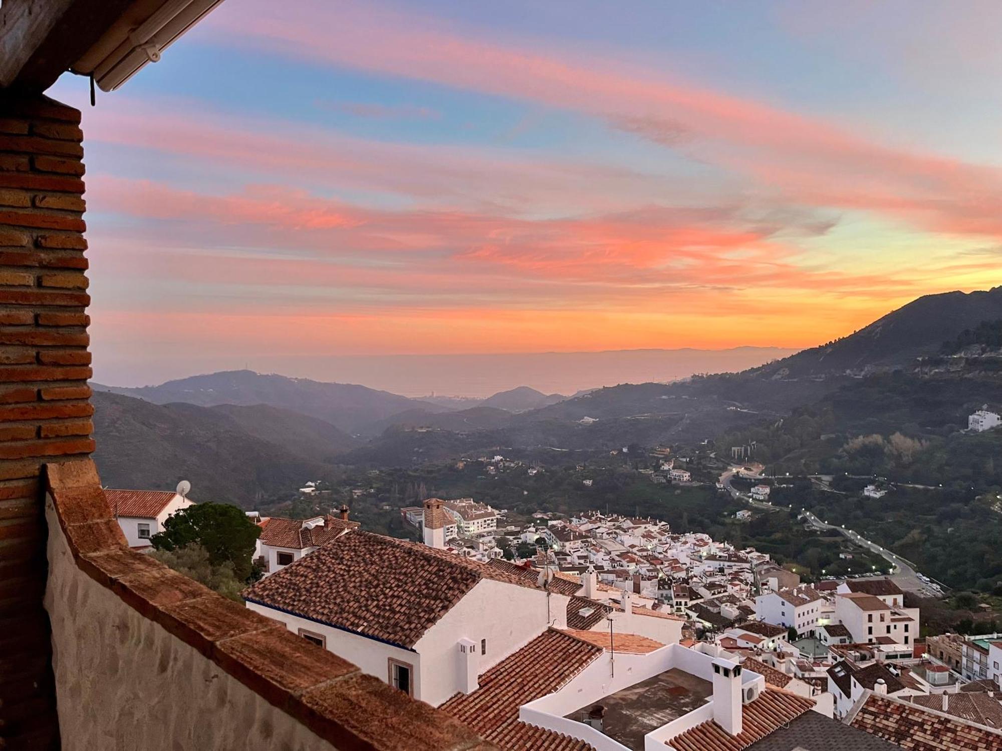 Appartamento Ojen Penthouse Esterno foto